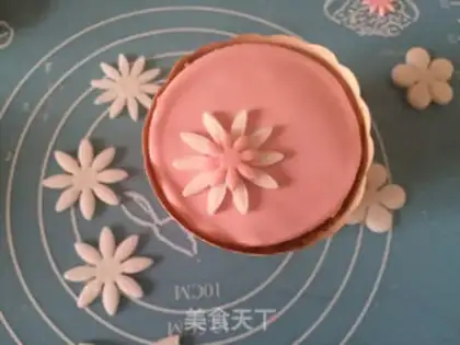 Make Roll the sugar cake step 25