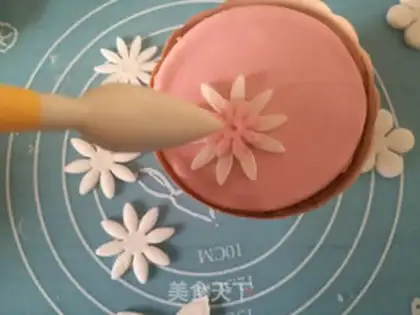 Make Roll the sugar cake step 26