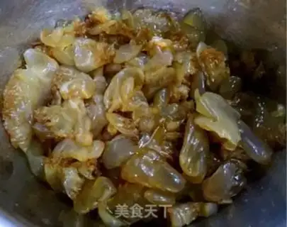 Make Old vinegar cucumber stings his head step 3