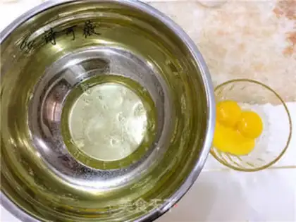 Make Six-inch cotton cake step 2
