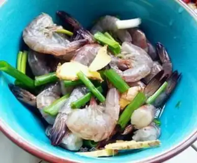 Make Garlic bean shrimp step 0