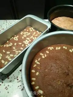 Make Pine chocolate cake step 9