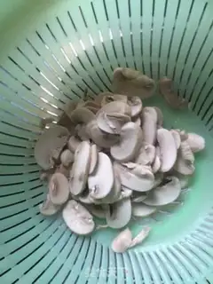 Make Homemade pizza step 4