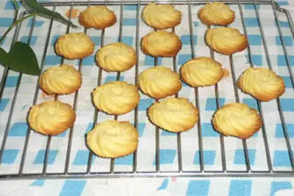 Make Almond cookies step 5
