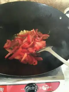 Make Tomato fried eggs step 3