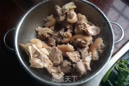 Make Nanjian pig hands step 0