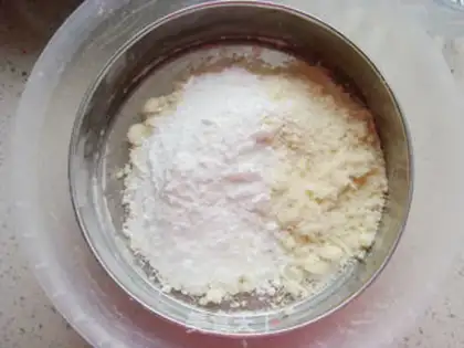 Make Bear lollipop macaron step 1