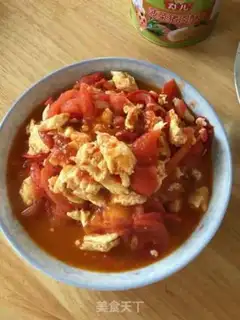 Make Tomato fried eggs step 6