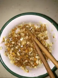 Make Gold, silver, garlic, dragonfish step 4
