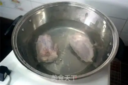 Make Sniffle pork soup step 0