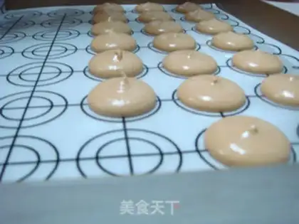 Make Bear lollipop macaron step 8