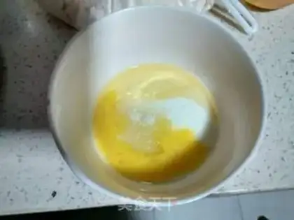 Make Apple yogurt cake step 0