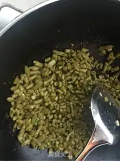 Make Salt-cracked bean fried meat step 9