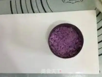 Make Cream-fruit sushi step 10