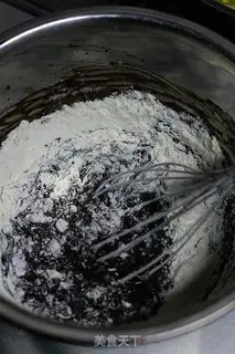 Make Chocolate cream cake step 2