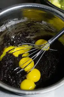 Make Chocolate cream cake step 3