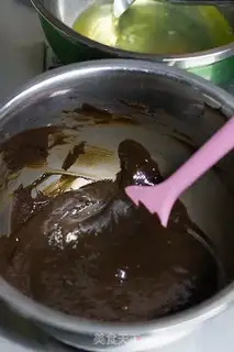 Make Chocolate cream cake step 4
