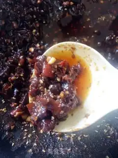 Make Spicy beef sauce step 2