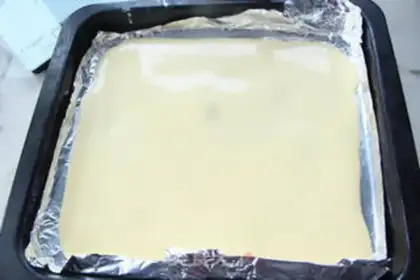 Make Tiger cake roll step 3