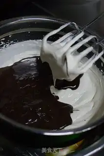 Make Chocolate cream cake step 12
