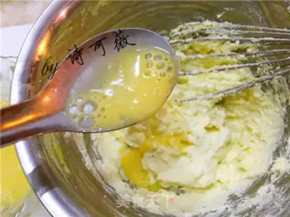 Make Coconut ball step 3