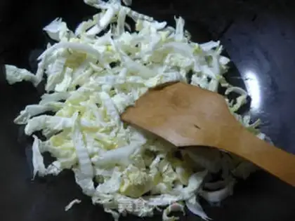 Make Yellow cabbage step 1