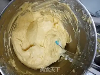 Make Big white sugar cake step 2