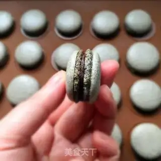 Make Black Sesame Mascaron step 25