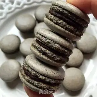 Make Black Sesame Mascaron step 26