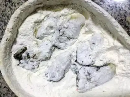 Make Iron-fried oysters step 3