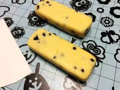 Make Blueberry cookies step 5