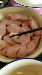 Make New Orleans fried chicken wings step 4