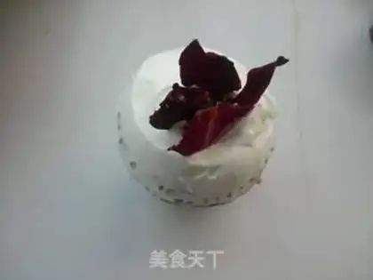 Make Rose chocolate cupcakes step 16