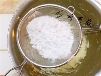 Make Cranberry coconut ball step 3