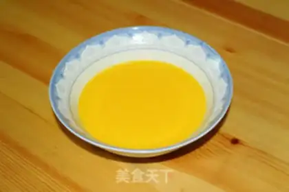 Make Peach cake rolls step 1