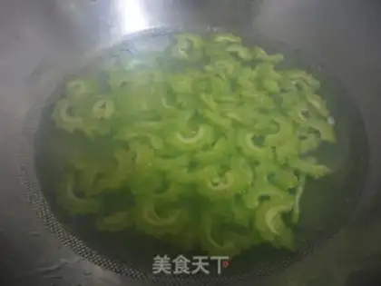 Make A cold, bitter melon step 4