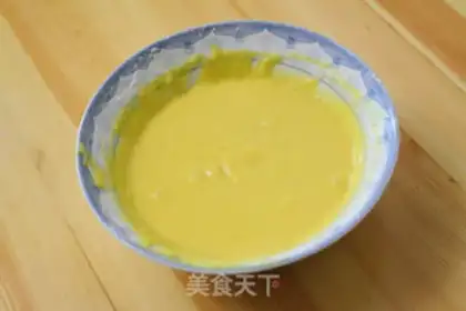Make Peach cake rolls step 2