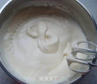 Make Six-inch mid-air sponge cake step 6