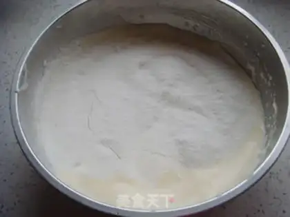 Make Six-inch mid-air sponge cake step 7