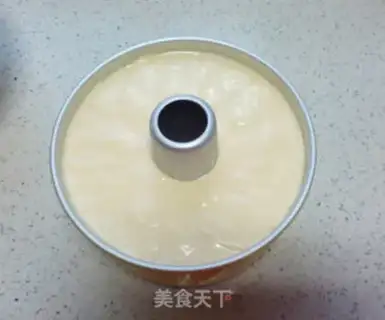 Make Six-inch mid-air sponge cake step 11