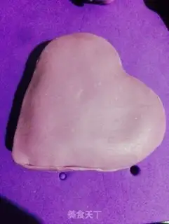 Make Roll the candy cake ring box step 3