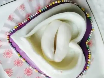 Make Roll the candy cake ring box step 9