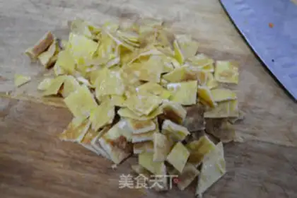 Make Homemade egg fried rice step 3