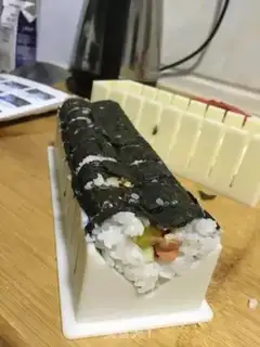 Make Japanese sushi step 6