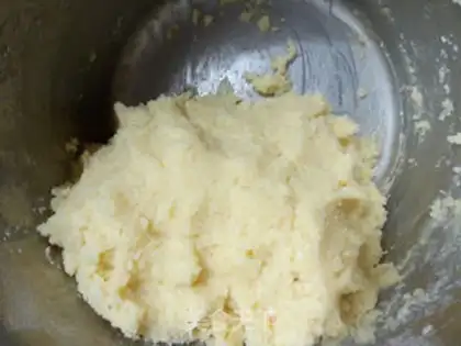 Make Coconut ball step 3