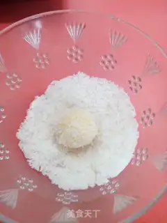 Make Coconut ball step 5