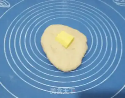 Make The bacon pizza step 4