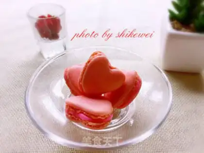 Make Heart-shaped macaron step 18