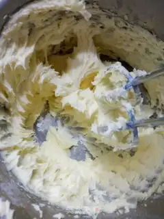 Make Tea almond cookies step 1