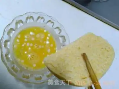 Make Fries of soft eggs step 2